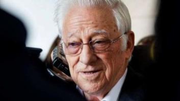 El padre Ángel inaugura un restaurante con cenas gratis para los sintecho