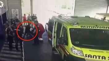 Un preso llega en silla de ruedas al hospital y sale corriendo al ver a la Policía