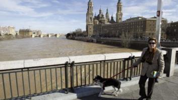 Zaragoza, en alerta naranja por la crecida del Ebro (FOTOS)