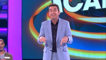 Arturo Valls cambia el tono para hacer este duro comentario político: "Mira... no puedo más"