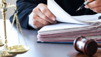 Un notario de Paterna, condenado por intentar matar a su socio con una llave grifa