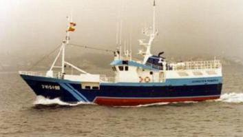 Un desaparecido y 13 rescatados del pesquero español incendiado frente a Lima
