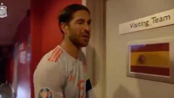 Bromas en Twitter con lo que hizo Ramos al entrar al vestuario: ojo a su mano