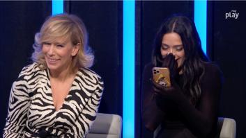 Chanel alucina al recibir la felicitación de los reyes Felipe y Letizia y la lee en alto