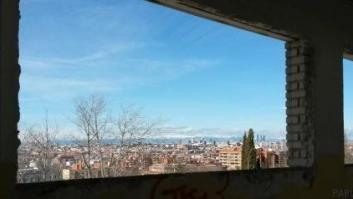 'La Atalaya', un centro juvenil levantado por chavales en un instituto abandonado de Vallecas