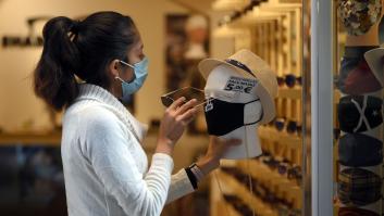 El paro baja en 5.994 personas en febrero, hasta los 2,59 millones, su menor cifra en 17 años