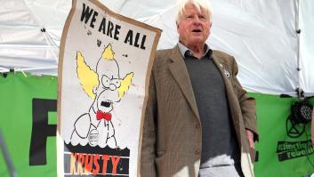 Boris Johnson pierde el apoyo hasta de su padre: se nacionaliza francés para volver a ser de la Unión Europea