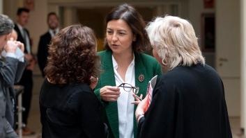 El PSOE rectifica y vota en el Senado a favor de despenalizar las injurias a la Corona