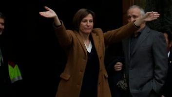 Forcadell llega a declarar aclamada por soberanistas concentrados ante TSJC