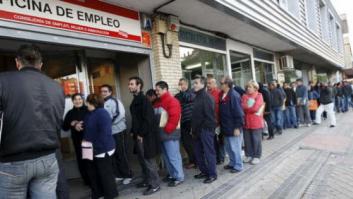 Toda la plantilla de Adecco sale a la calle para aconsejar a los desempleados