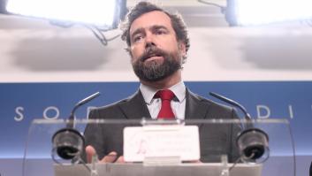 Espinosa de los Monteros da mucho que hablar con su mensaje a una política de otro partido: "No estás sola"