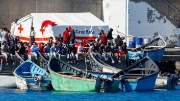 El fotógrafo Javier Bauluz denuncia en Twitter las trabas policiales para retratar la migración