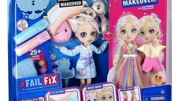 Las muñecas que transmiten a las niñas que su cuerpo natural es un "desastre"