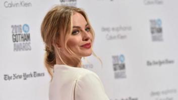 Margot Robbie responde a los rumores de boda con una falsa peineta