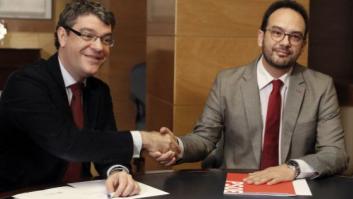 El vodevil de los pactos: la maquinaria PP-PSOE, el descuelgue de C's y el esquinazo de Podemos