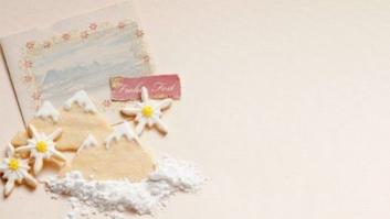 Más 'christmas' y menos Whatsapp: motivos para reivindicar la postal navideña