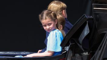 Charlotte vuelve a hacerlo: el momento del desfile en el que ha acaparado todas las miradas