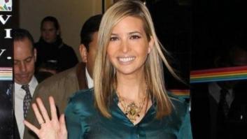Expulsan a un hombre de un vuelo por increpar a Ivanka Trump: "Tu padre está arruinando el país"