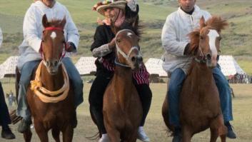 Al galope, a por una muñeca de trapo