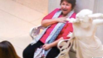 Esta pedida de mano cuenta con una infiltrada adorable