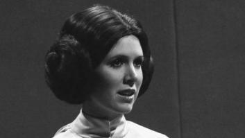 La madre de Carrie Fisher asegura que la actriz permanece "estable"