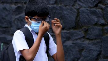 Cuatro soluciones para que no se te vuelvan a empañar las gafas al ponerte la mascarilla