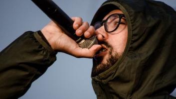 Valtonyc anima a matar guardias civiles durante un concierto