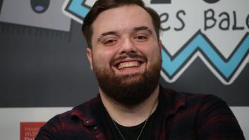 Ibai Llanos se cuela en un examen de la Evau: "Viva Murcia"