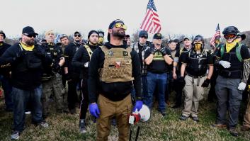 El líder de los Proud Boys es acusado de conspirar para cometer sedición en EEUU