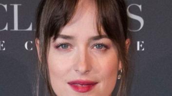 Dakota Johnson cambia radicalmente su imagen en 'Suspiria'