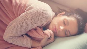 La almohada de 33 euros para echarte la siesta que está arrasando en ventas