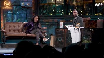 Beatriz Luengo responde a la pregunta del sexo en 'La Resistencia' y se lía por lo que pasa en el público