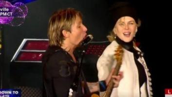 El espectacular tributo de Keith Urban a Leonard Cohen, David Bowie y Prince