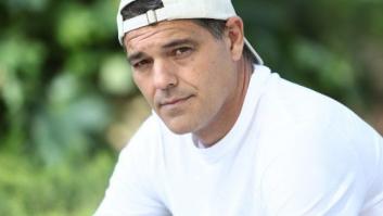 Frank Cuesta contrae la malaria en África