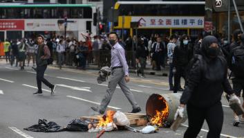 Más enfrentamientos en Hong Kong tras una jornada que deja 128 heridos y 260 detenidos