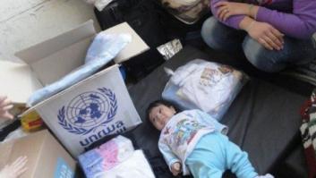 Un niño de seis semanas escapa del campo sirio de Yarmuk