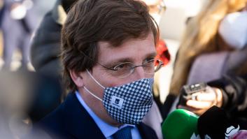 Almeida achaca a un "error" de la empresa contratada el Baltasar blanco de un folleto municipal