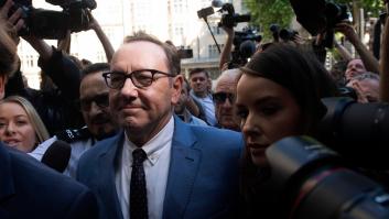 Kevin Spacey "niega vigorosamente" los cargos de agresión sexual