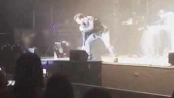 David Bustamante logra el reto de la botella en mitad de un concierto