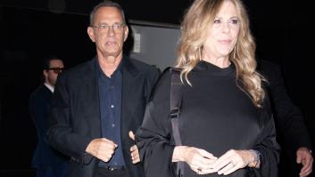 Tom Hanks estalla y acaba a gritos contra unos fans que empujaron a su mujer