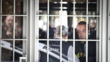 Hacienda registra la vivienda de Rato, denunciado por fraude, alzamiento de bienes y blanqueo