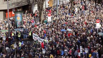 Carmena dice que no habrá ceses tras los disturbios de Lavapiés: "¿Dimisión por qué?"