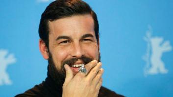 La foto de un irreconocible Mario Casas que derrite las redes