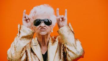 De echarle 80 años a aparentar 65: el imprudente rejuvenecimiento de mi vecina en la pandemia