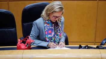 Calviño, sorprendida con el cambio de tono de Maroto que espera que sirva para que el PP apoye las medidas anticrisis