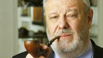 Muere a los 81 años José Luis Balbín, mítico presentador de 'La clave' y referente de la Transición