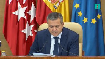 Se cuela un sonoro "no jodas" justo cuando el presidente de la Asamblea dice esta frase