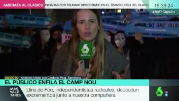 Una periodista de laSexta, acosada con excrementos de burro en los exteriores del Camp Nou