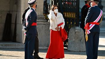 El contundente discurso de Robles ante el rey contra los "delirios" de los exmilitares