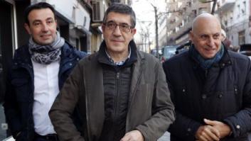 Patxi López y las primarias: cigarrillo, bocata... y una candidatura